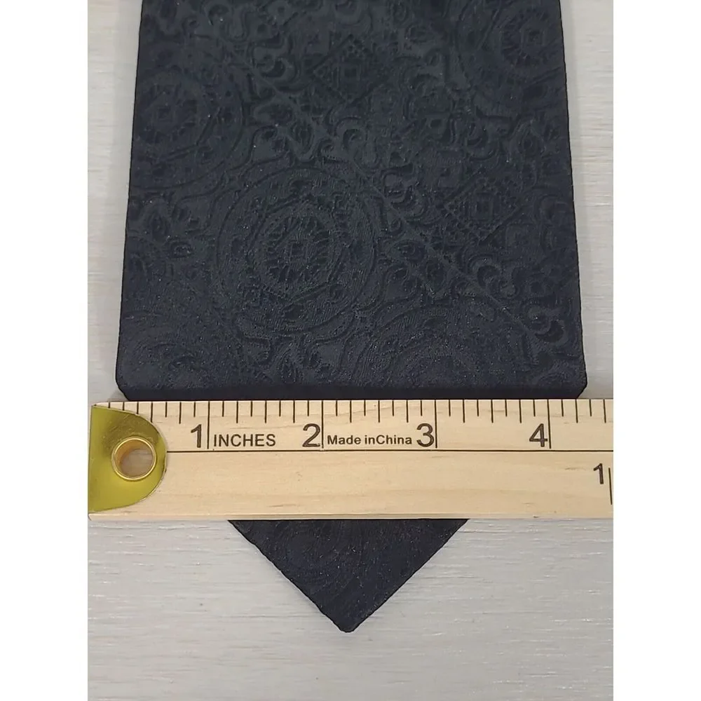 Vintage Gino Pompeii Mens Necktie Black Textured Geometric Print Made In Italy‎